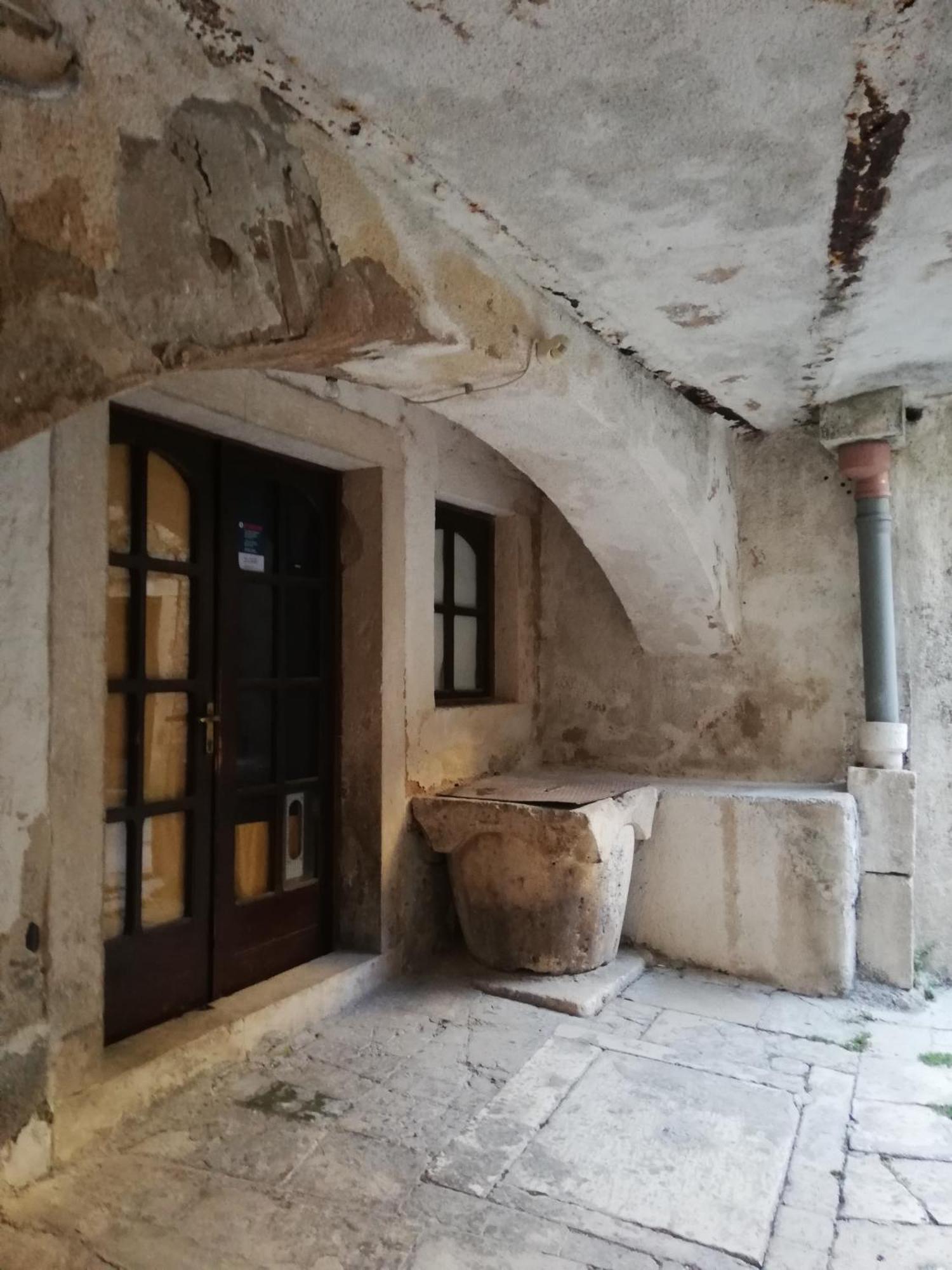 Apartman R&R,3 Room Apartman In The Center Sibenik Bagian luar foto